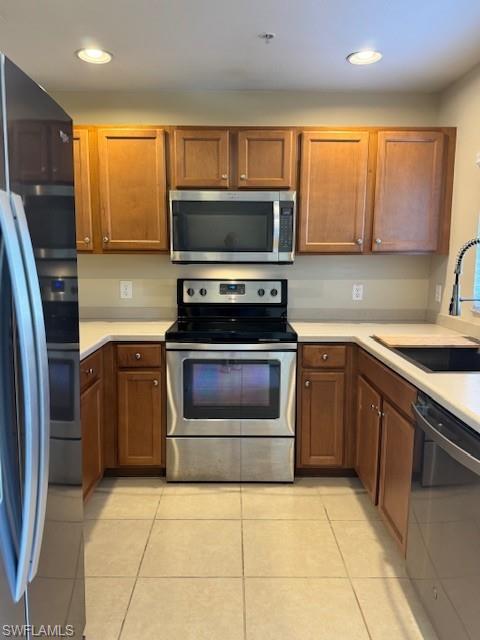 TOWNHOMES AT STONEYBROOK - Residential