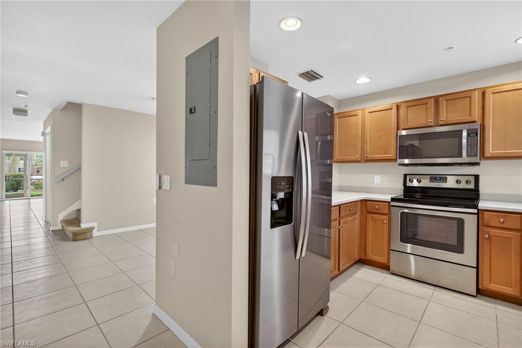 TOWNHOMES AT STONEYBROOK - Residential