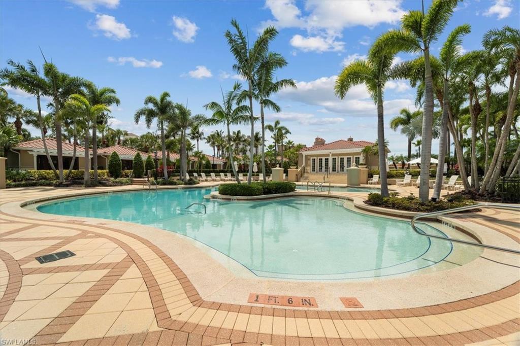 TRIESTE AT BAY COLONY - Residential