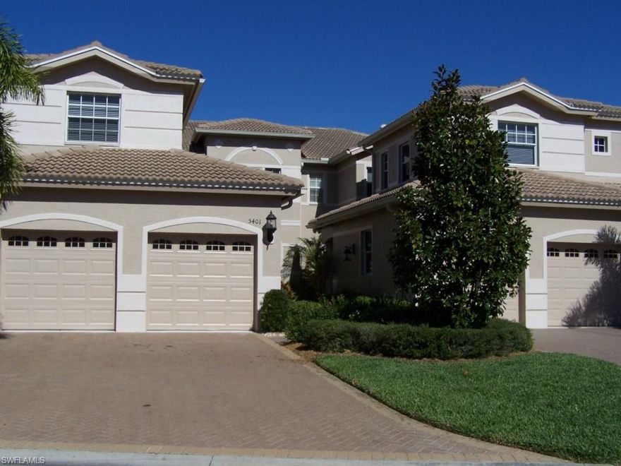 Don't miss this rare short sale opportunity in Regency Reserve of The Vineyards. Very light and bright first floor 2+den Coach Home with a 2 car garage.  Enjoy the beautiful lake and fountain views from the huge lanai. Owners and guest of Regency Reserve have full use of Regency's own clubhouse, resort style pool and fitness center.