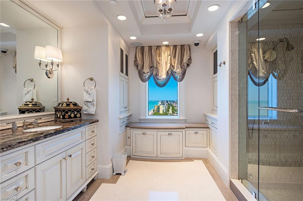 WINDSOR AT BAY COLONY - Residential