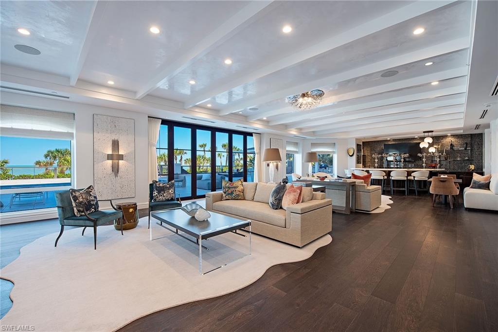 WINDSOR AT BAY COLONY - Residential