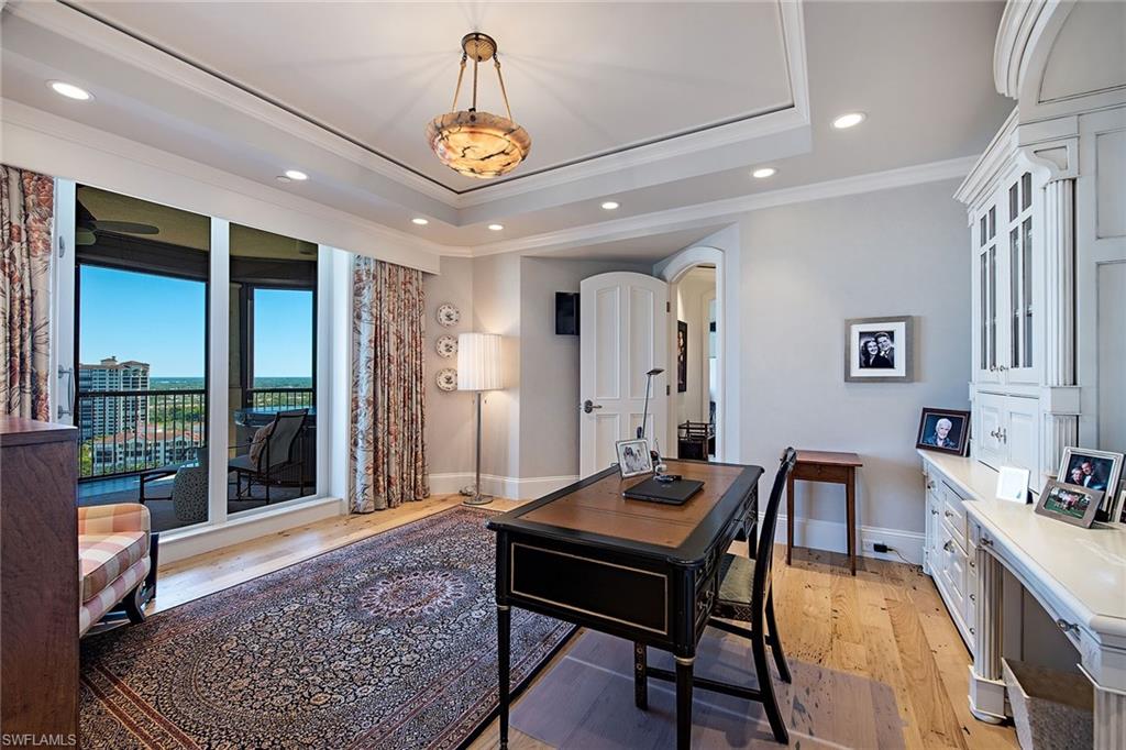 WINDSOR AT BAY COLONY - Residential