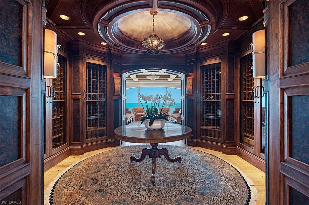 WINDSOR AT BAY COLONY - Residential