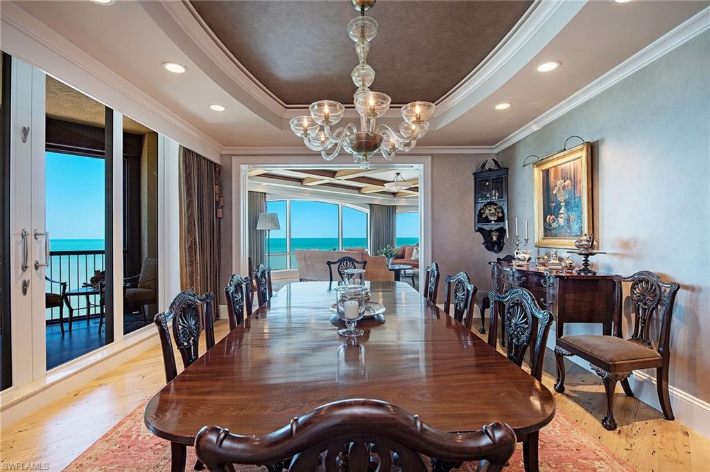 WINDSOR AT BAY COLONY - Residential