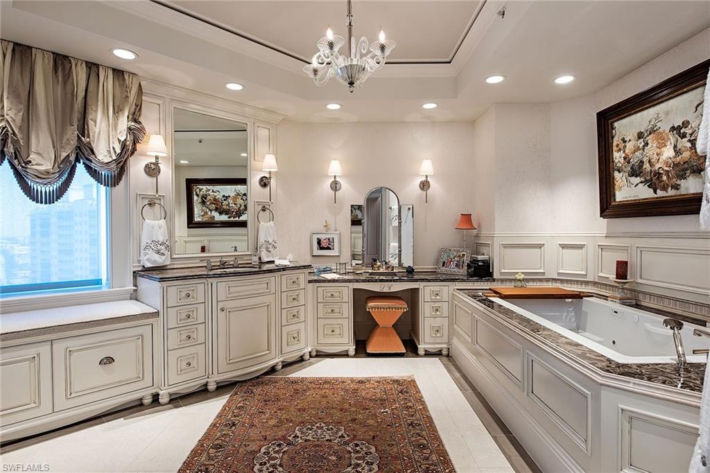 WINDSOR AT BAY COLONY - Residential