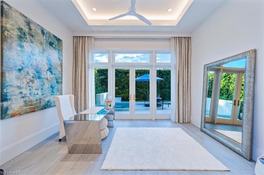 PARK SHORE - Residential