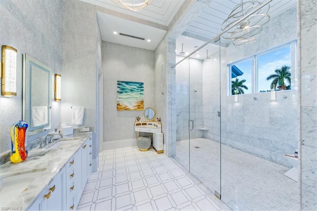 PARK SHORE - Residential