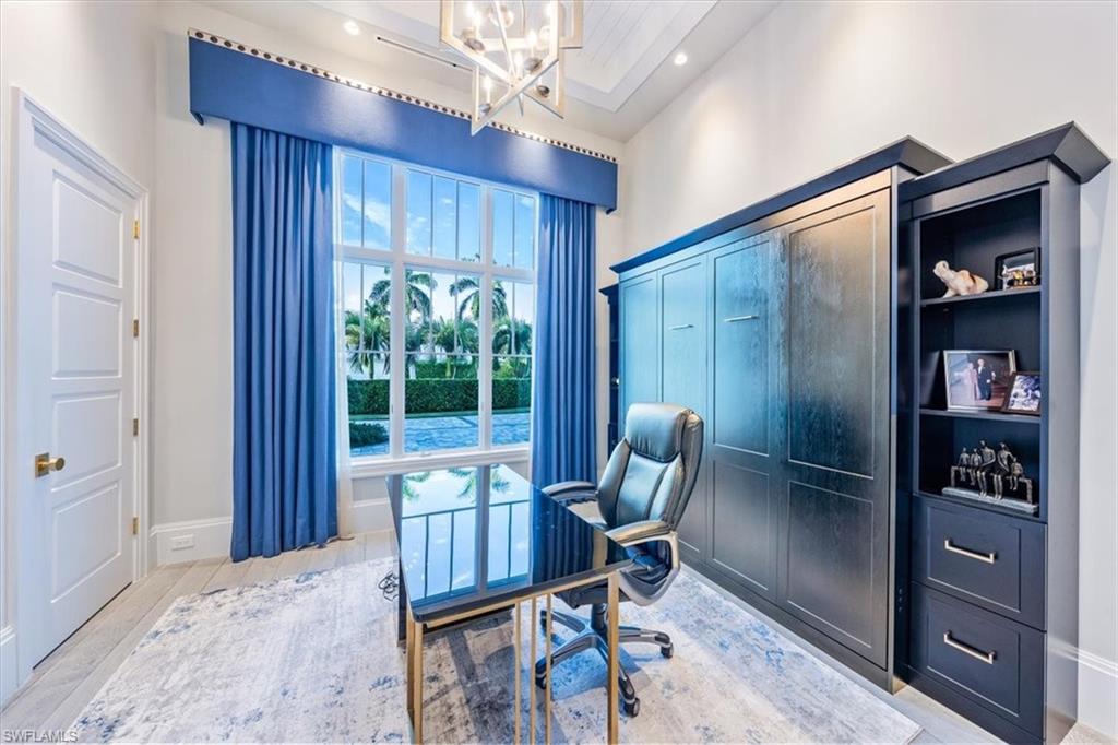 PARK SHORE - Residential