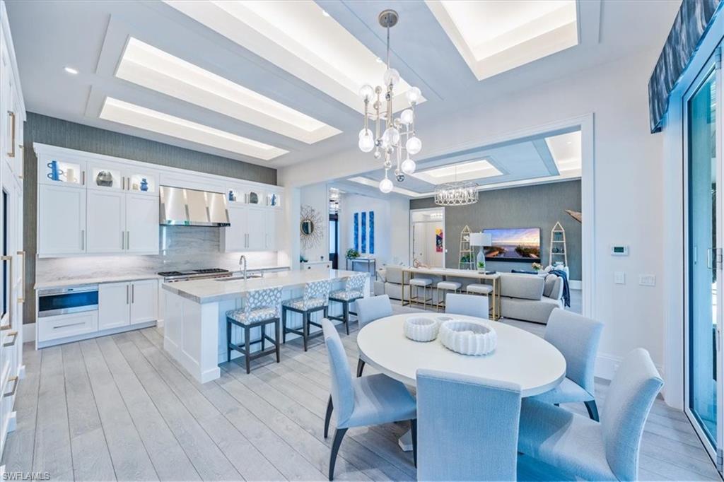 PARK SHORE - Residential