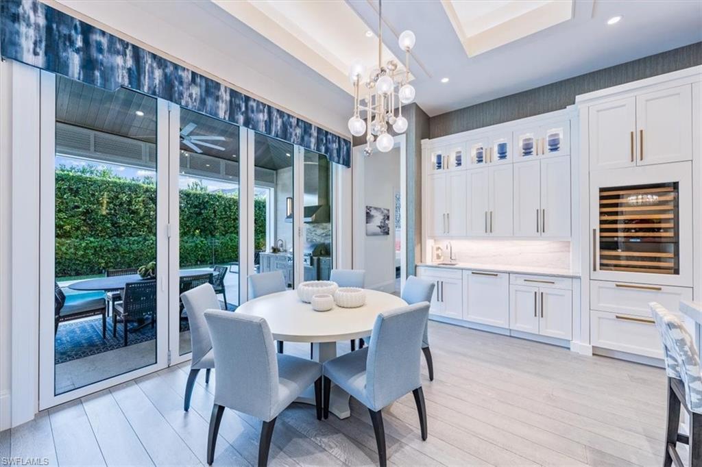 PARK SHORE - Residential