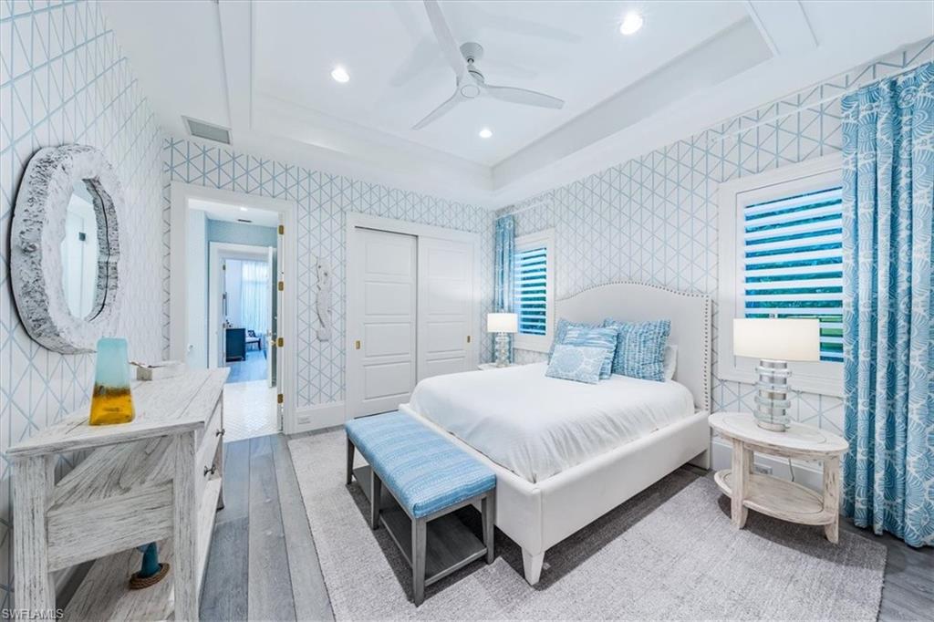 PARK SHORE - Residential