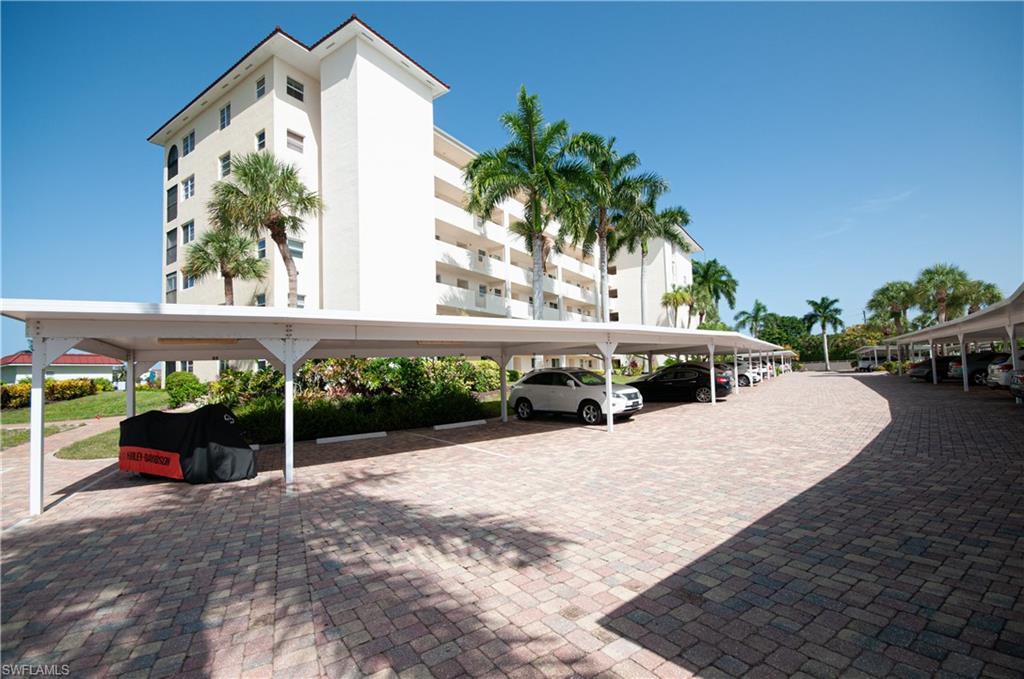 21 High Point CIR E 305