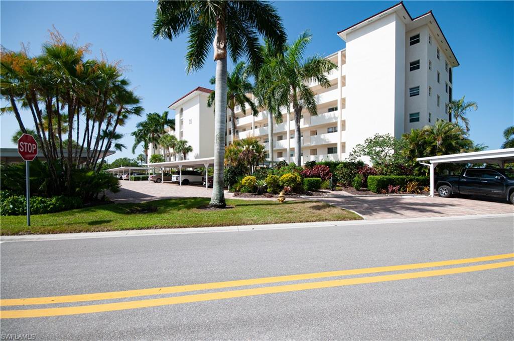 21 High Point CIR E 305