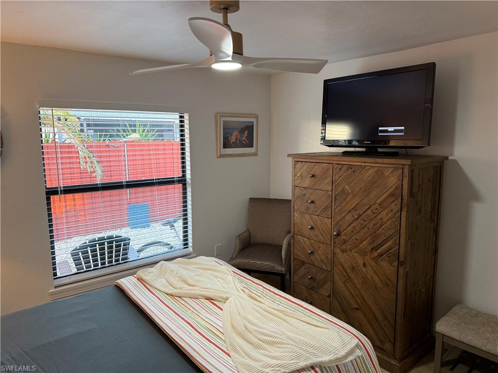 IMPERIAL SHORES - Residential Lease