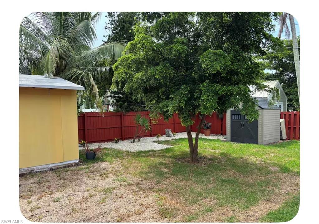 IMPERIAL SHORES - Residential Lease