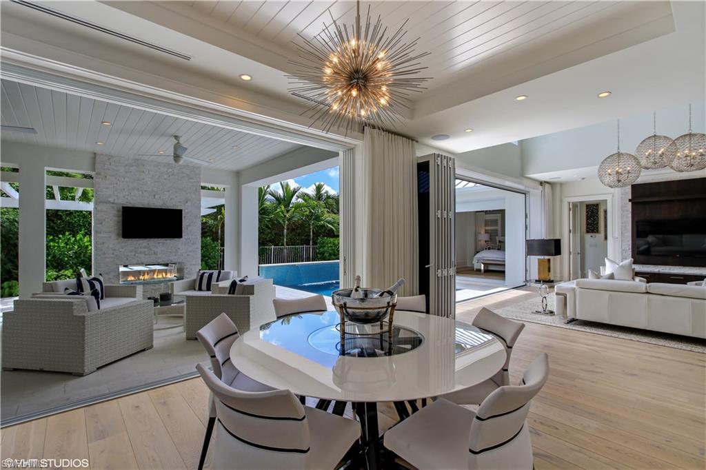 OLDE NAPLES - Residential