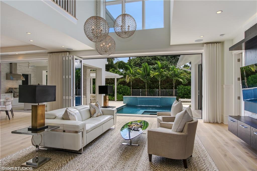 OLDE NAPLES - Residential