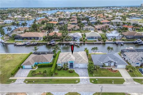 A home in MARCO ISLAND