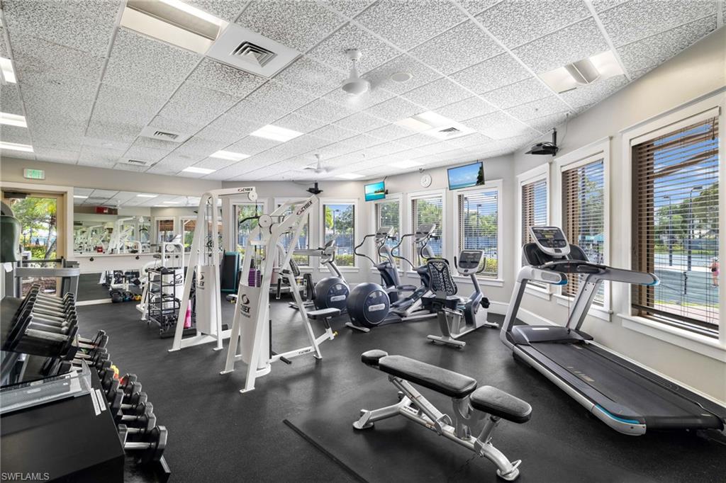 LONGSHORE LAKE - Residential