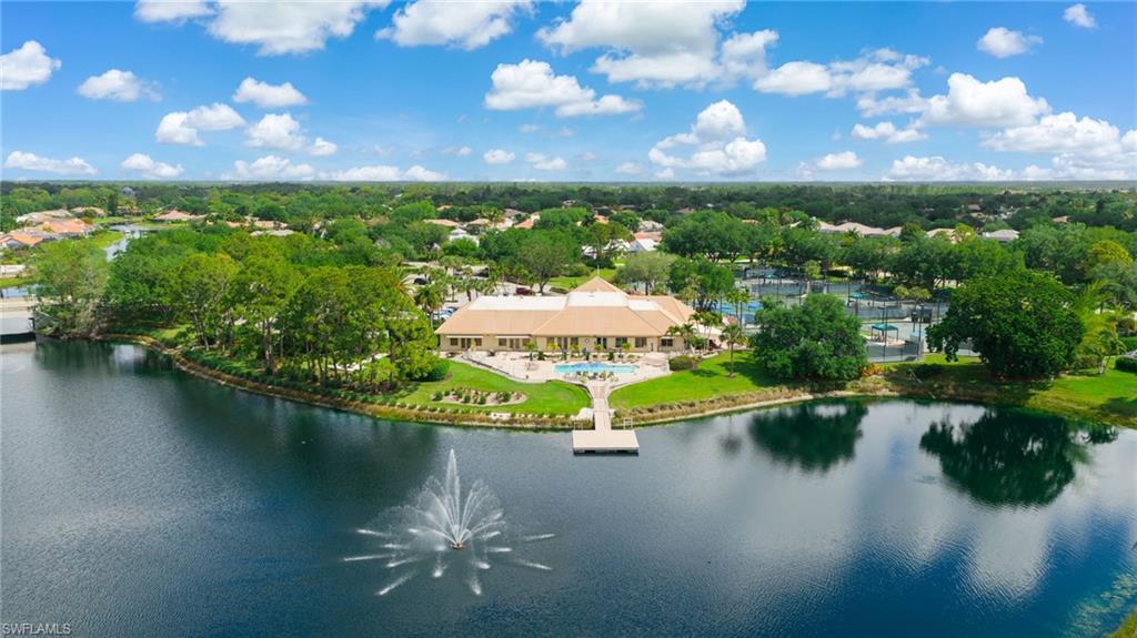 LONGSHORE LAKE - Residential