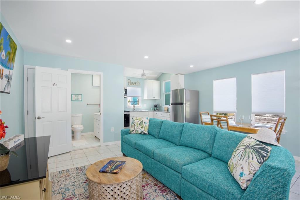 SEAGRAPE COLONY - Residential