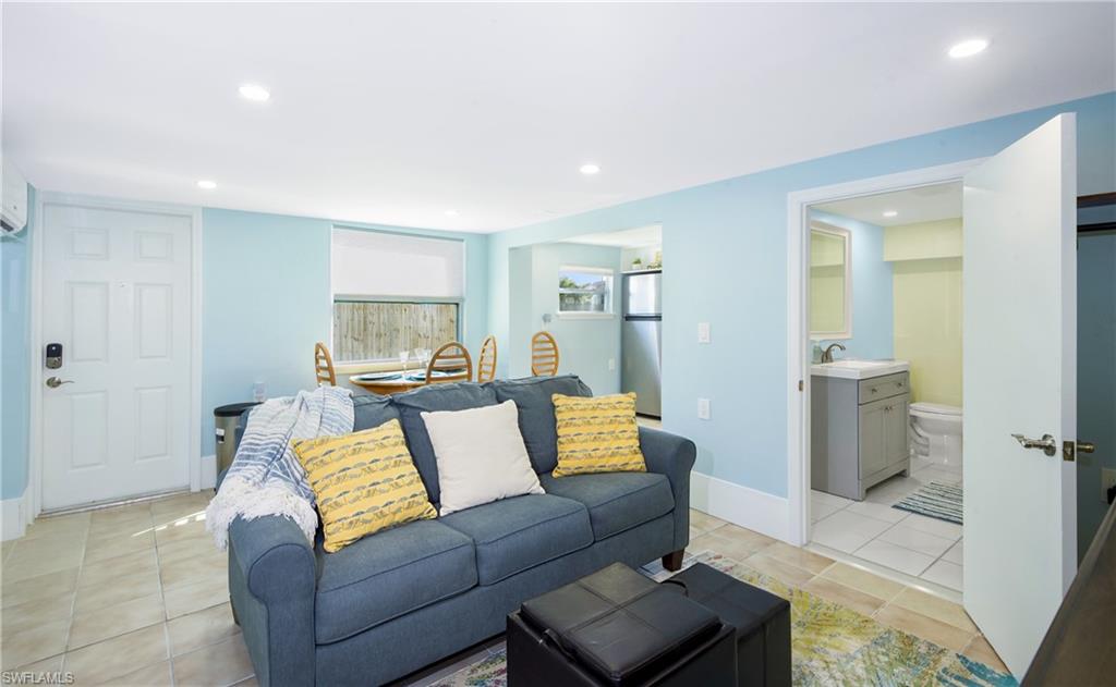 SEAGRAPE COLONY - Residential