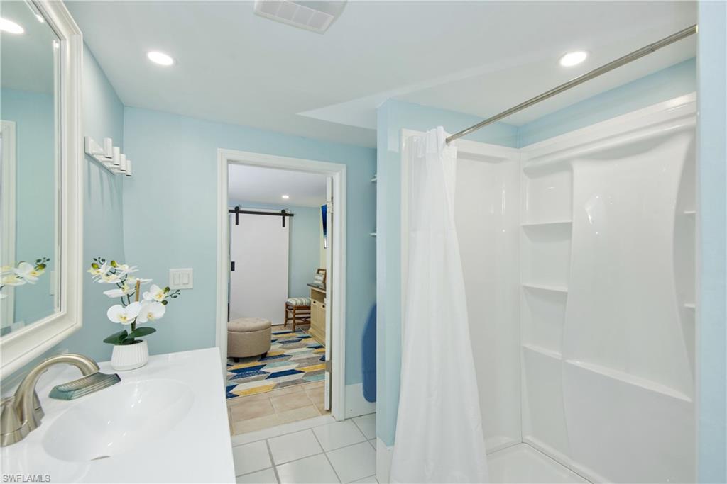 SEAGRAPE COLONY - Residential