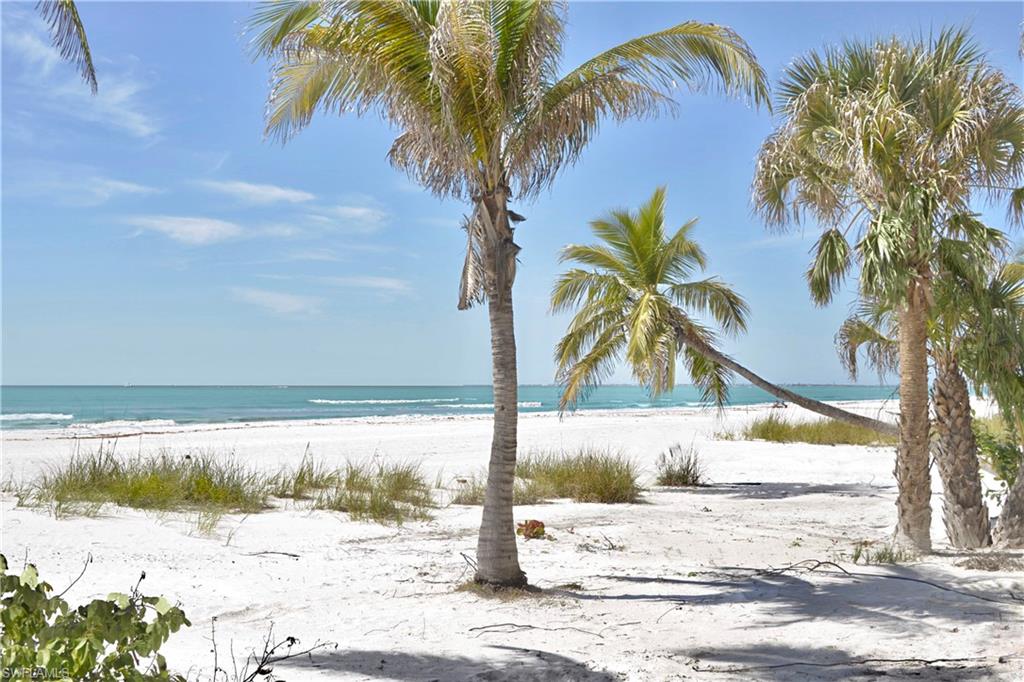 SEAGRAPE COLONY - Residential