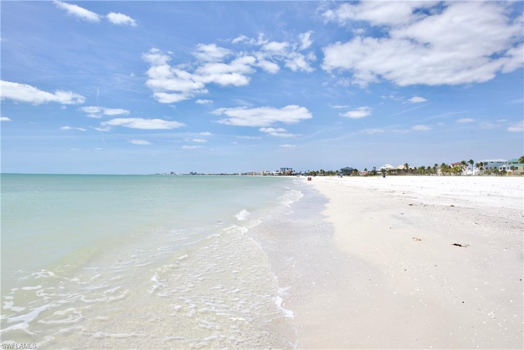 SEAGRAPE COLONY - Residential