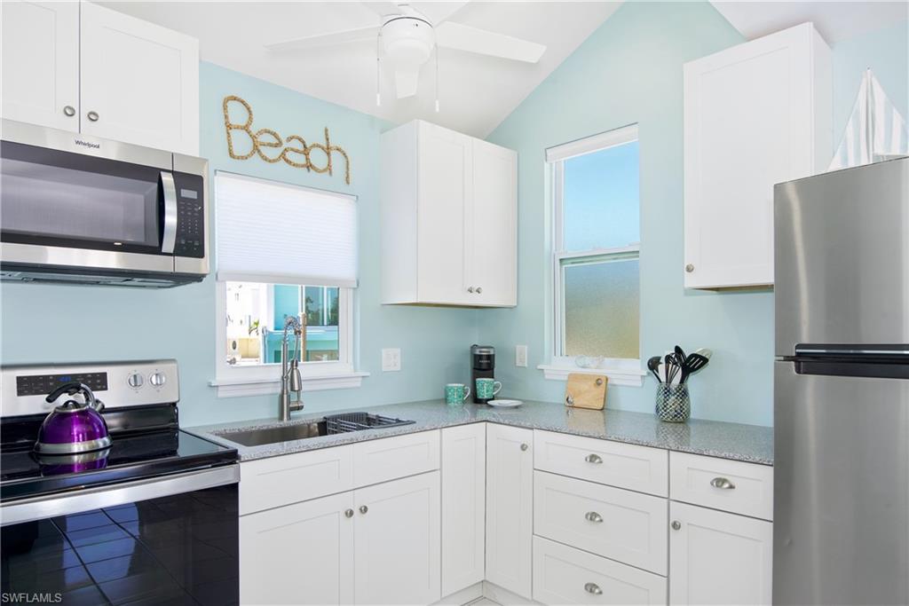 SEAGRAPE COLONY - Residential