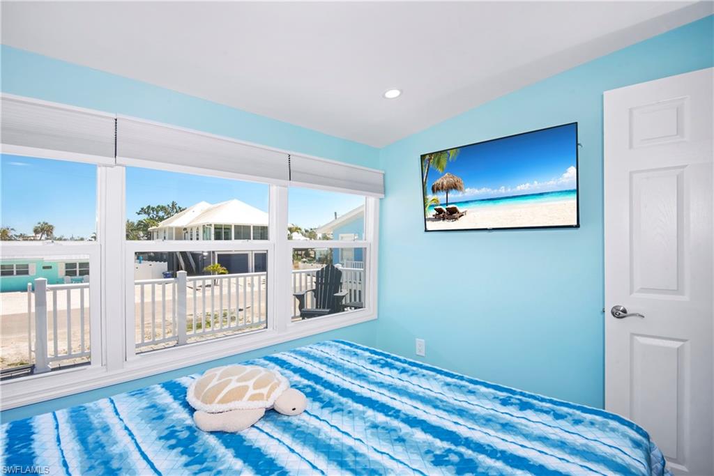 SEAGRAPE COLONY - Residential