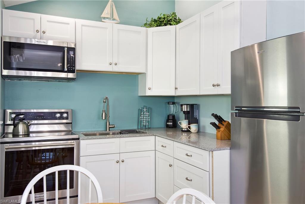 SEAGRAPE COLONY - Residential