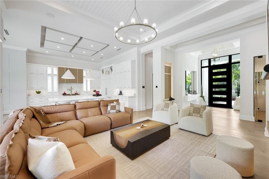 Photo of 767 Park Shore DR, NAPLES, FL 34103 (MLS # 226014485)