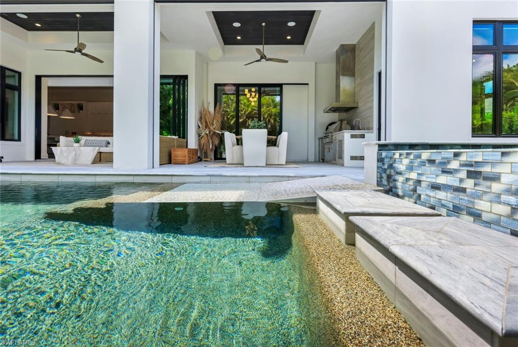 PARK SHORE - Residential