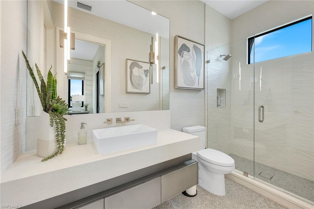 PARK SHORE - Residential