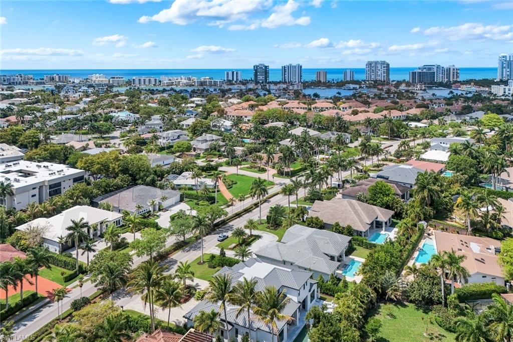 PARK SHORE - Residential