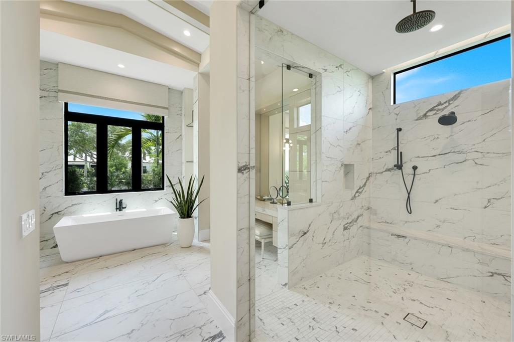 PARK SHORE - Residential