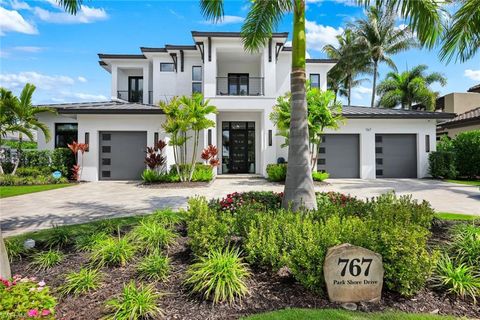 Photo of 767 Park Shore DR, NAPLES, FL 34103 (MLS # 226014485)