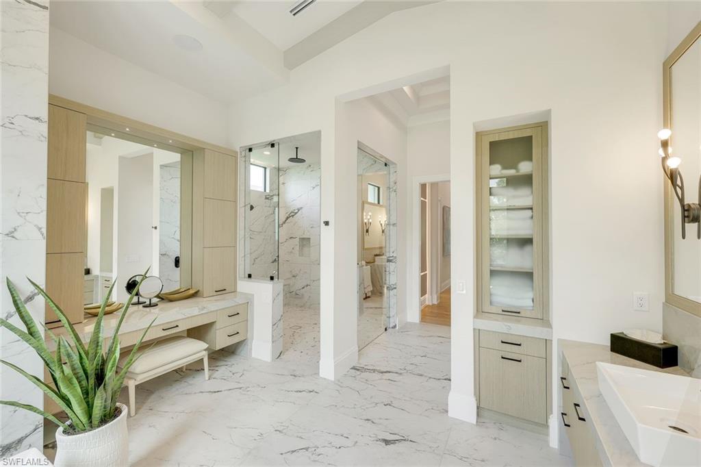 PARK SHORE - Residential