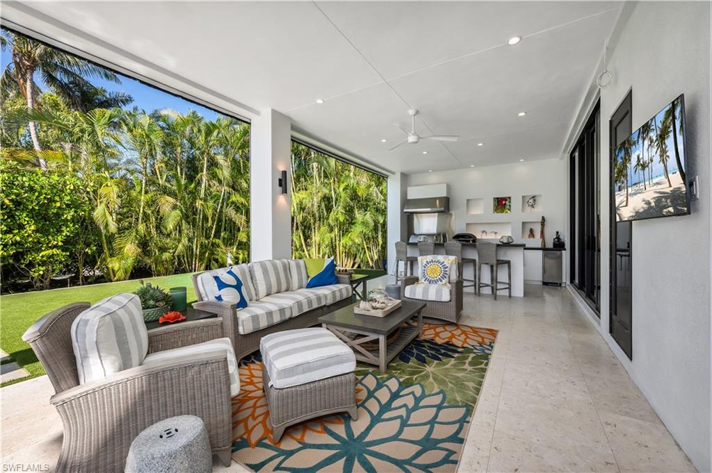 PARK SHORE - Residential