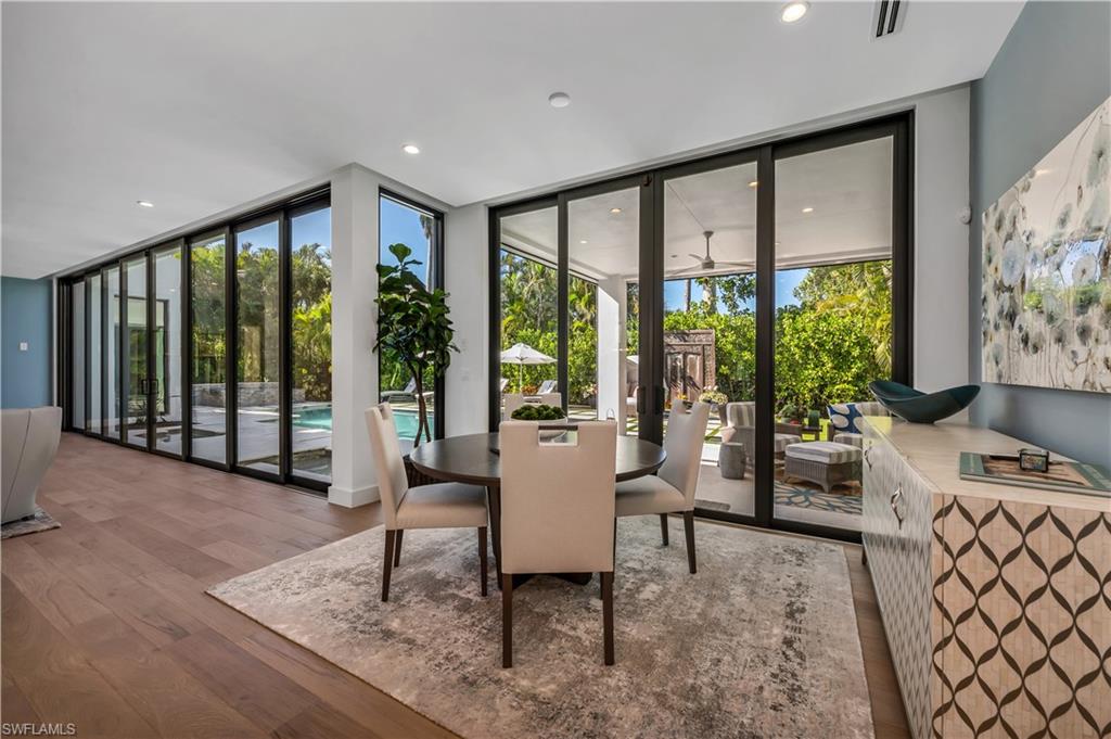 PARK SHORE - Residential