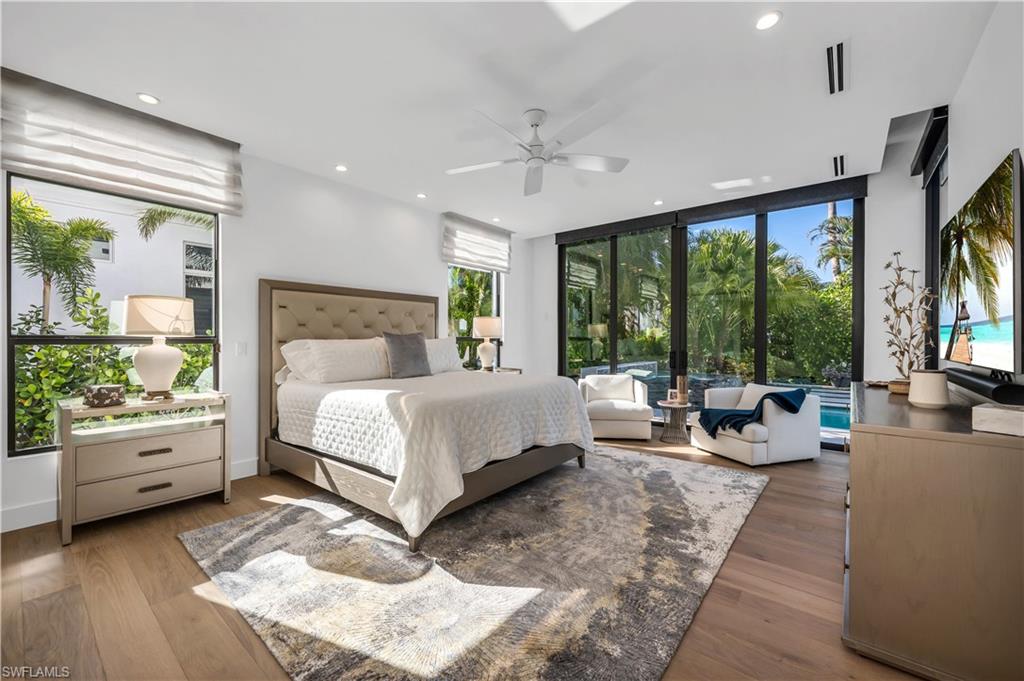 PARK SHORE - Residential