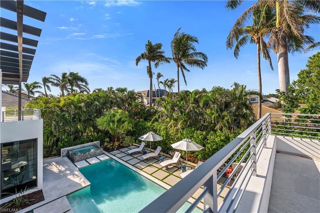 PARK SHORE - Residential