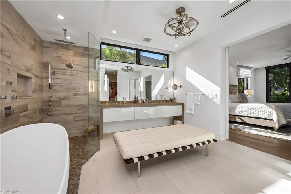 PARK SHORE - Residential