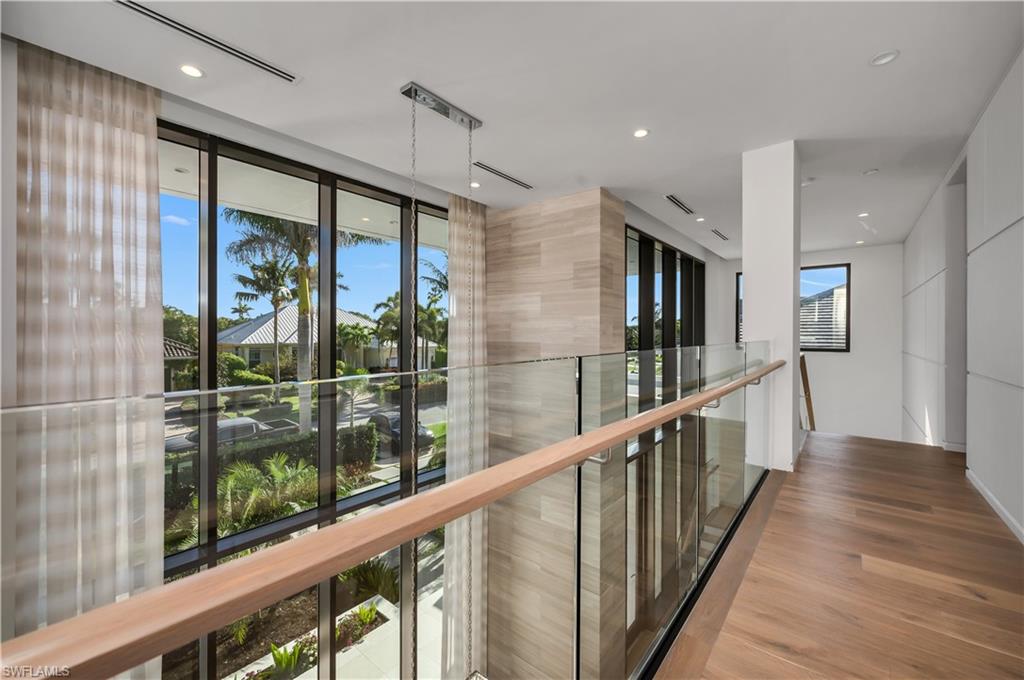 PARK SHORE - Residential