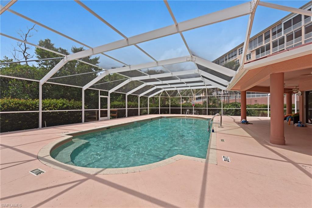 VINTAGE BAY - Residential