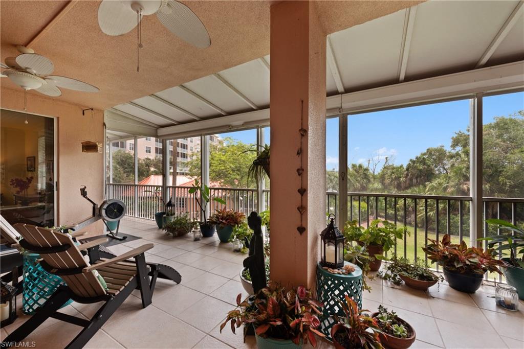 VINTAGE BAY - Residential