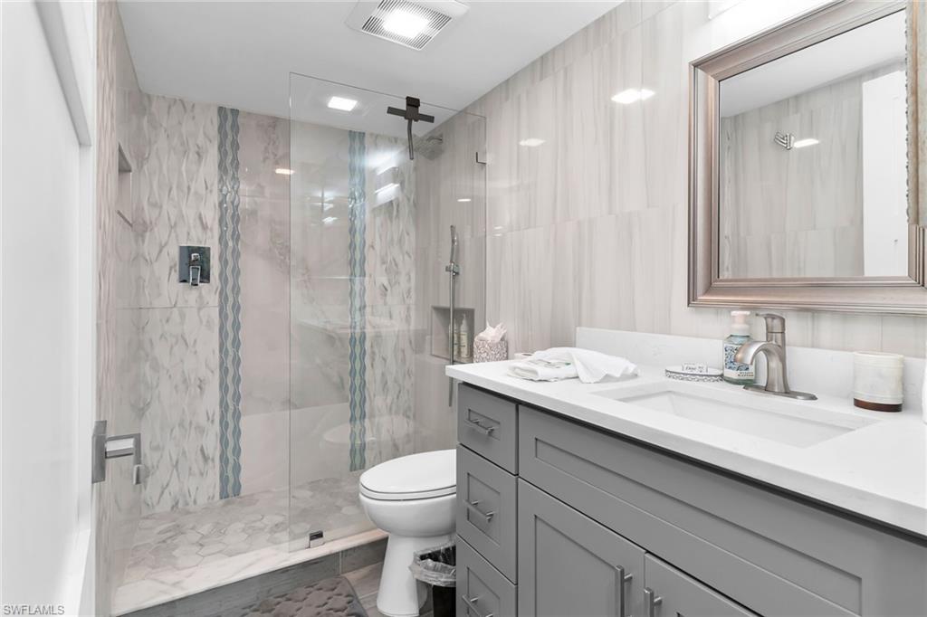 SOUTH SEAS - Residential