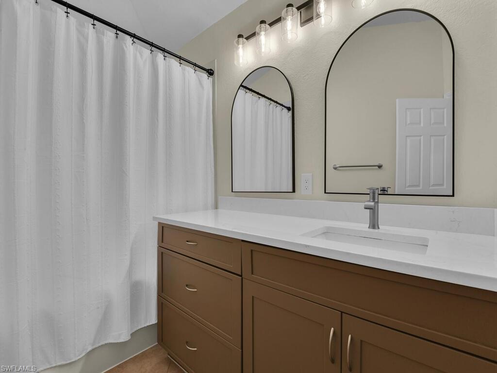 LOGAN WOODS - Residential Lease